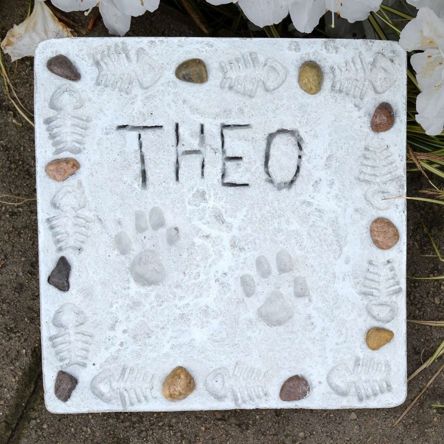 Milestones Multicolored 2.38 In. H Paw Print Stepping Stone Kit
