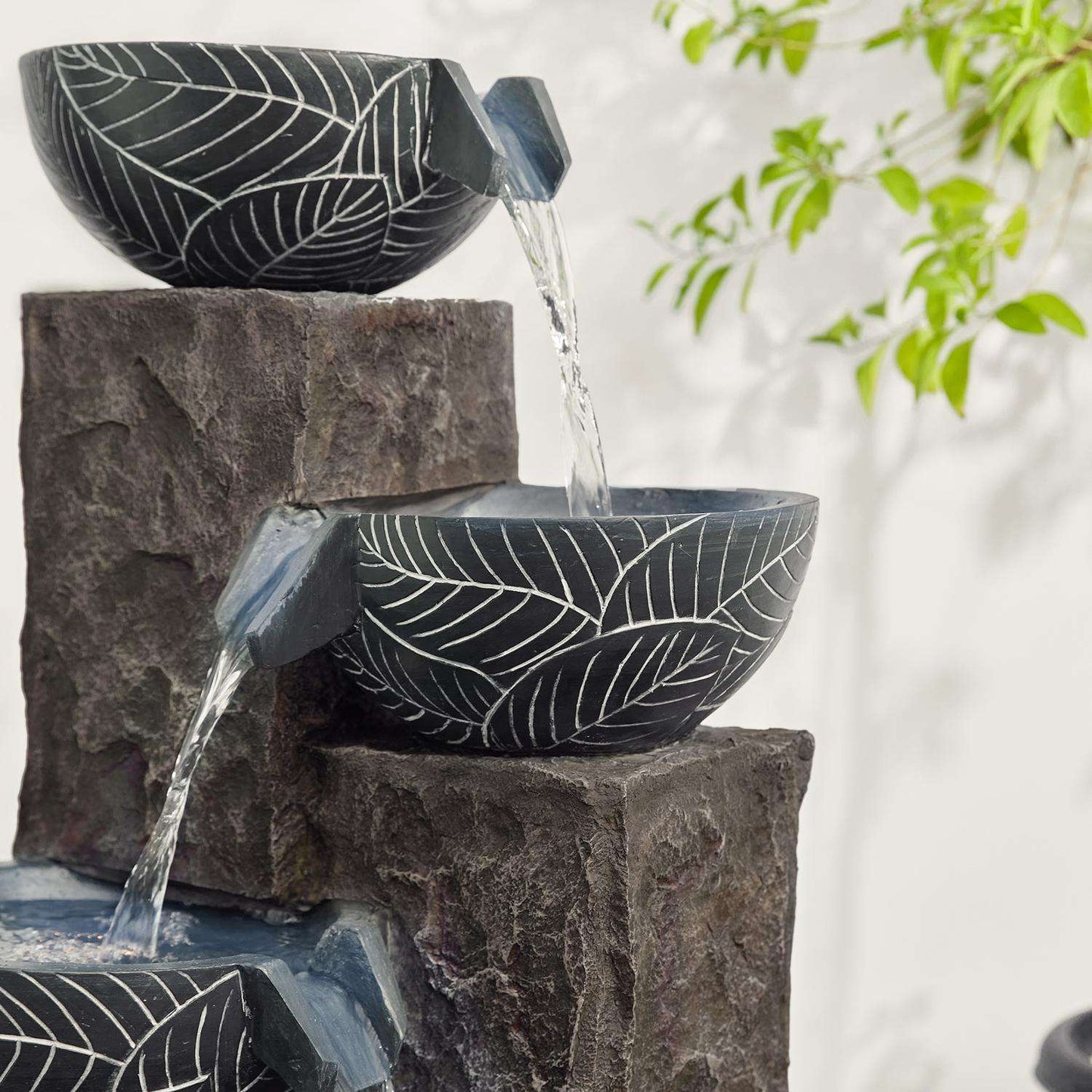  Glitzhome Resin Gray 32.75 In. H Natural Leaf Textured Outdoor Fountain